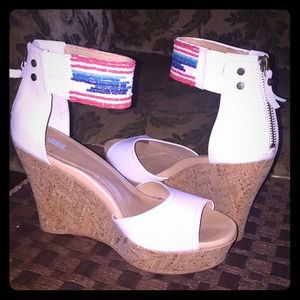 Women’s UGG Jacinda Serape Beaded White Sandal